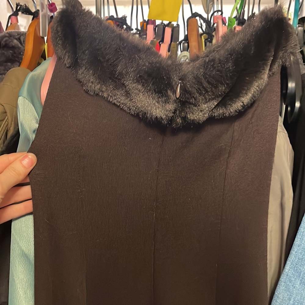 CONSIGNED @SF FERRRY BUILDING Alexia Admor New York Brown Maxi Gown Faux Fur - Picture 4 of 4